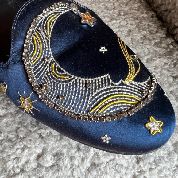 Tory Burch Olympia Embroidered Loafer in Navy SZ 10 - Picture 2 of 7
